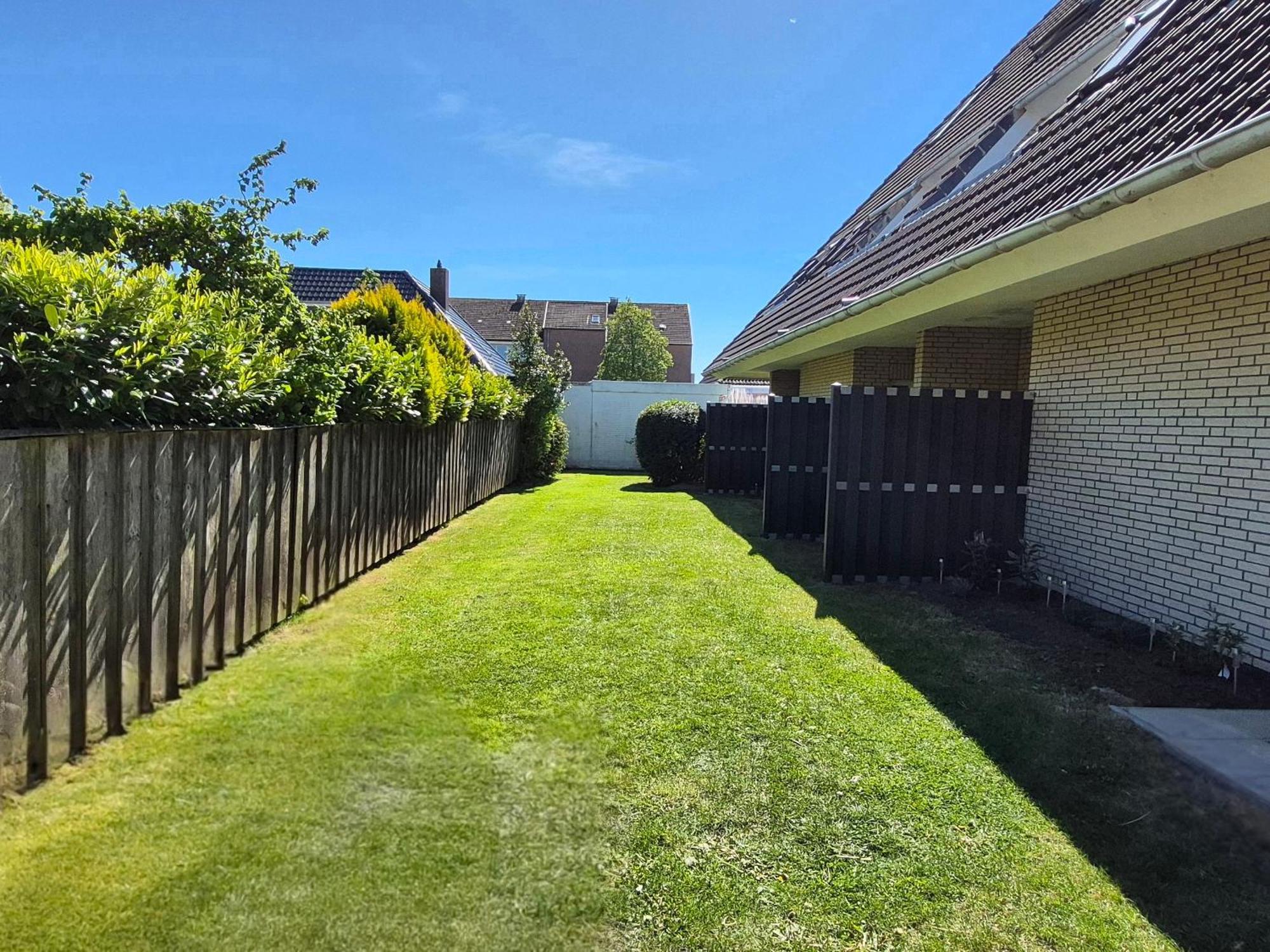 Haus Meeresbrise Busum Exterior photo
