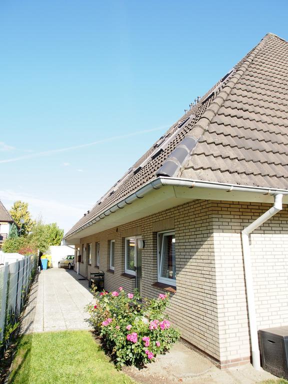 Haus Meeresbrise Busum Exterior photo